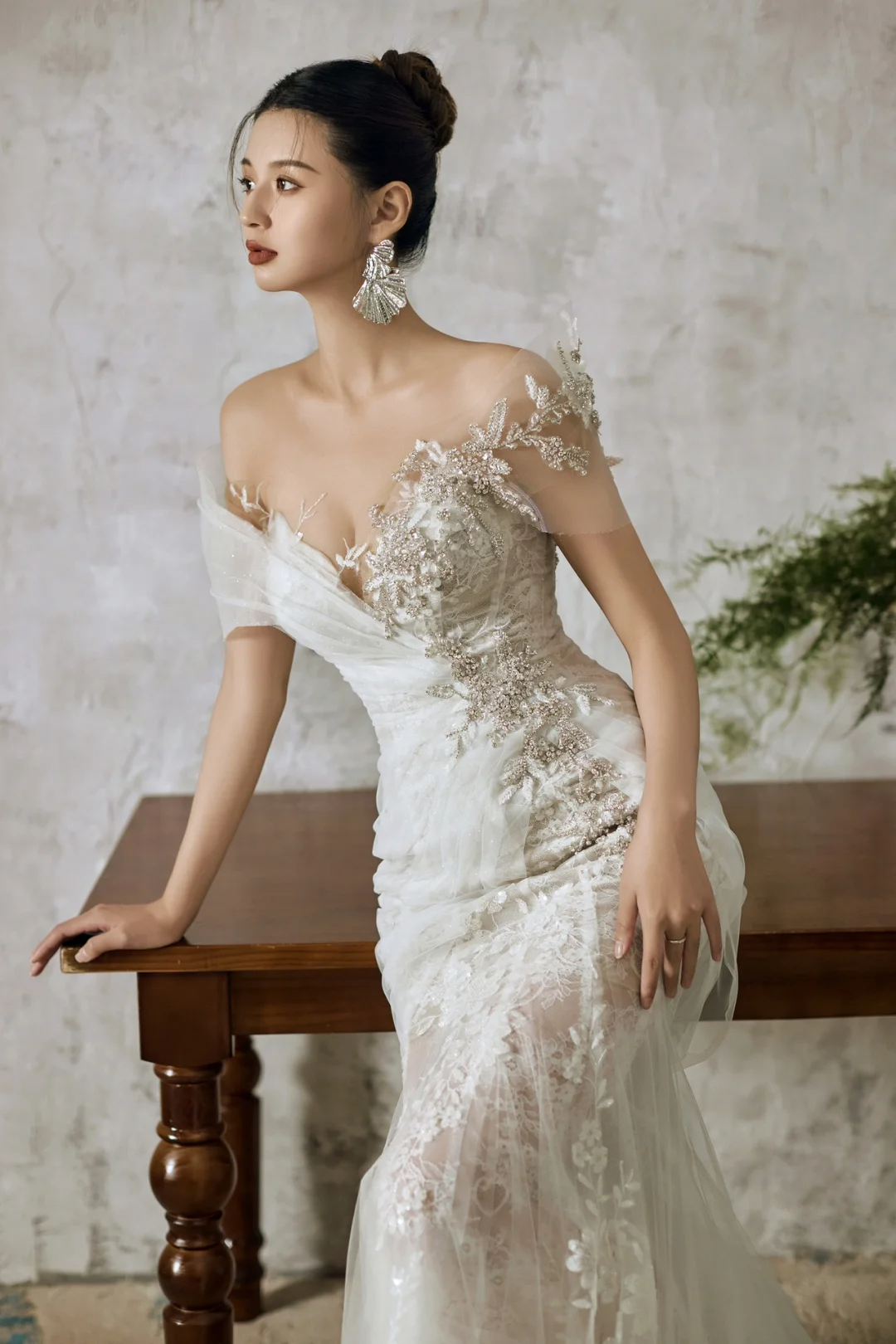 Timeless Mermaid Off The Shoulder Tulle Lace Applique Long Wedding Dresses
