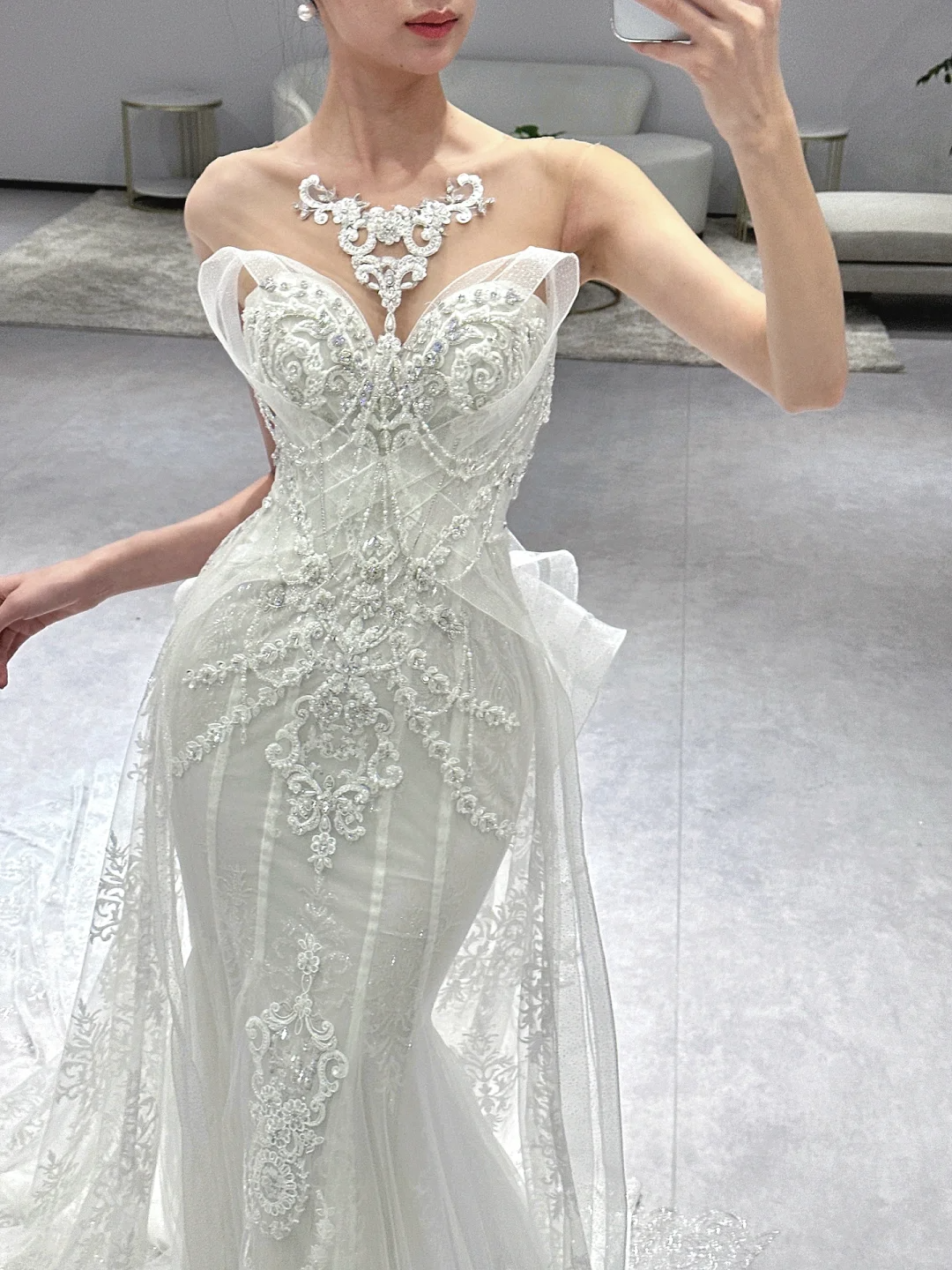 Dreamy Mermaid Strapless Tulle Sequin Applique Long Wedding Dresses