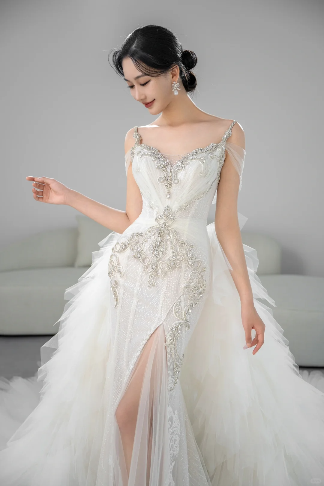 Unique Mermaid Spaghetti Straps Tulle Beaded Long Wedding Dresses