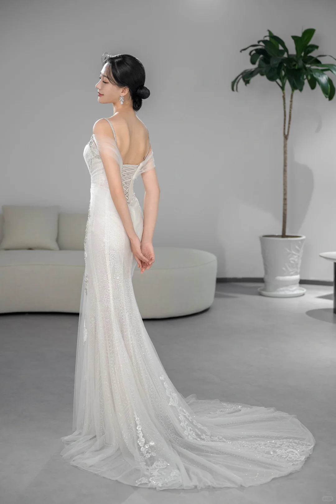 Unique Mermaid Spaghetti Straps Tulle Beaded Long Wedding Dresses