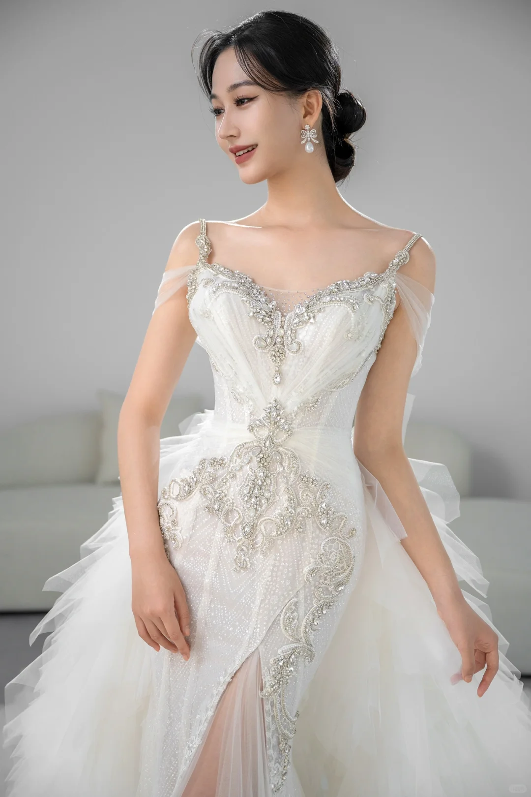 Unique Mermaid Spaghetti Straps Tulle Beaded Long Wedding Dresses