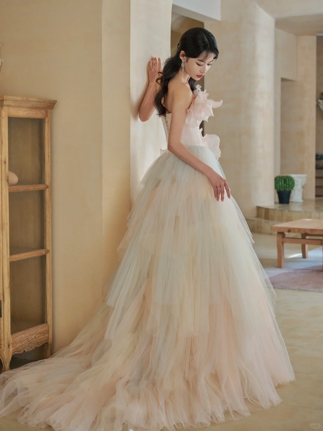 Elegant Ball Gown Strapless Satin Tulle Long Wedding Dresses