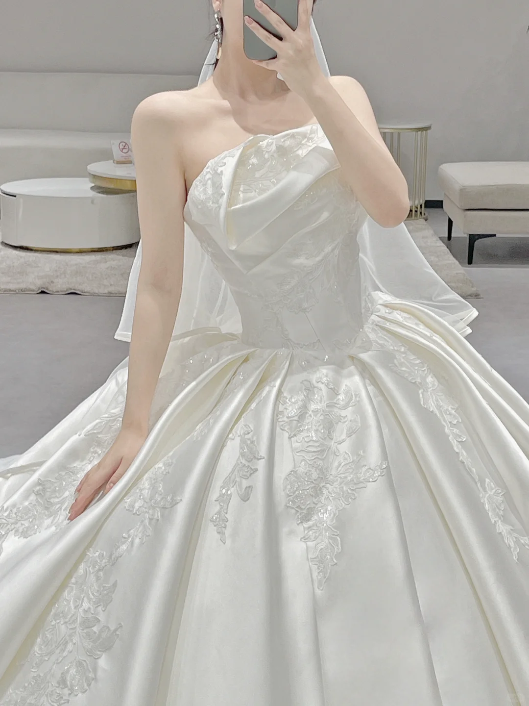 Classy Ball Gown Strapless Satin Pleated Applique With Veil Long Wedding Dresses