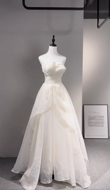 Pretty A Line Strapless Chiffon Long Wedding Dresses