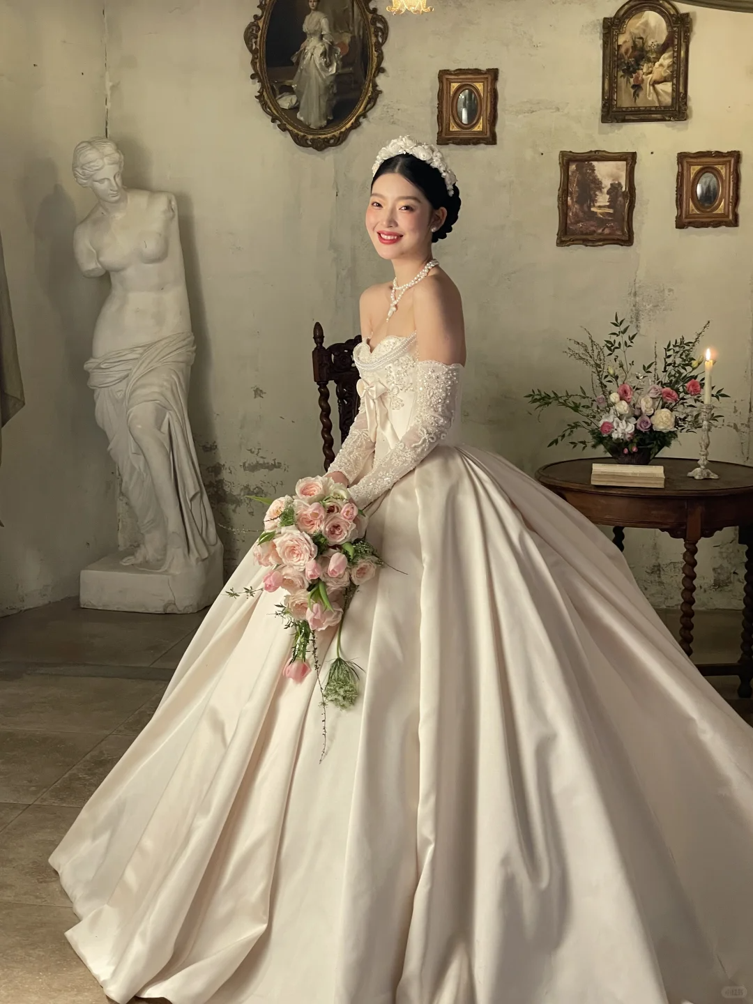 Vintage Ball Gown Strapless Satin Beaded With Sleeves Long Wedding Dresses