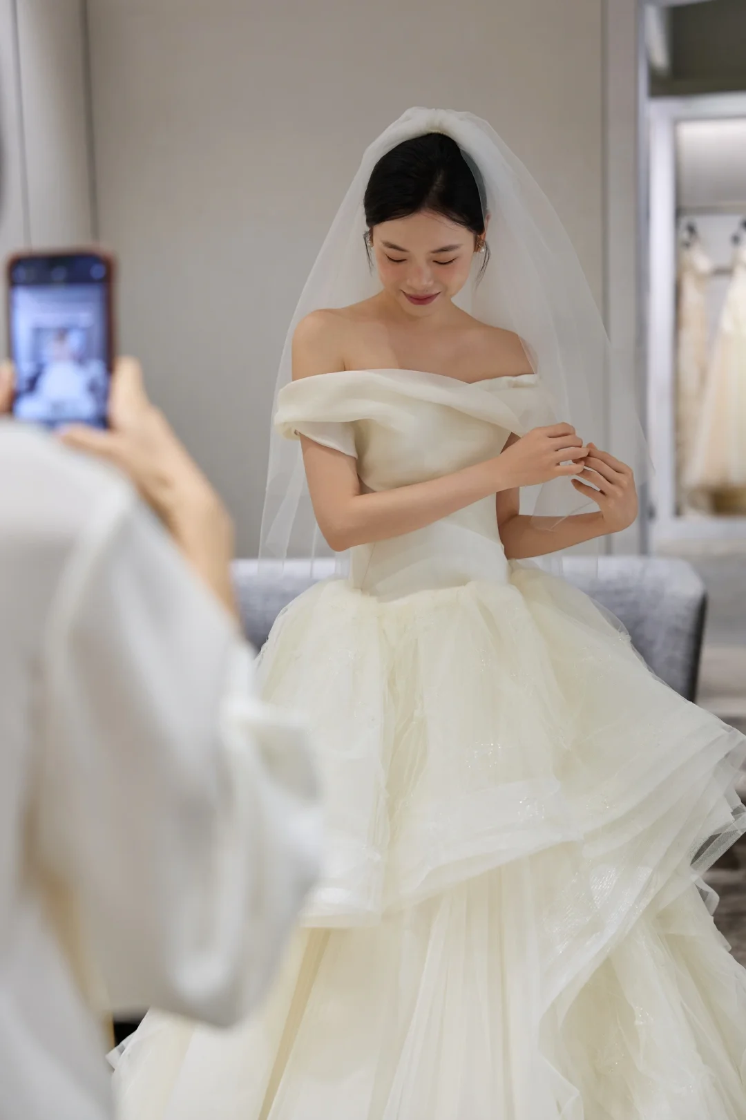Pretty Ball Gown Off The Shoulder Tulle With Veil Long Wedding Dresses