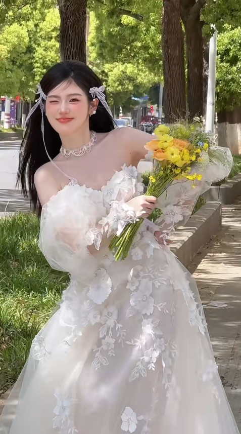 Pretty A Line Off The Shoulder Tulle Applique Long Sleeves Long Wedding Dresses