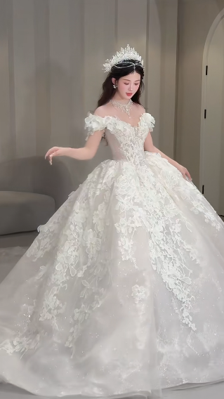 Pretty Ball Gown Off The Shoulder Tulle Lace Long Wedding Dresses