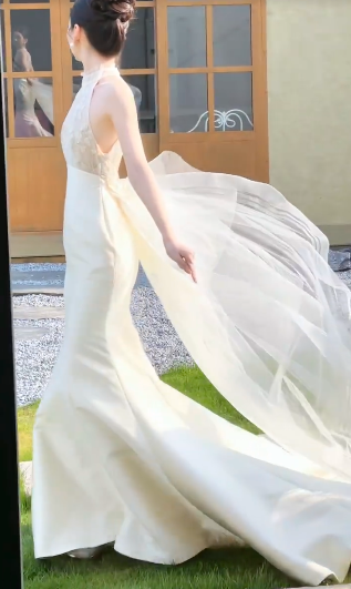 Dreamy Mermaid Halter Satin Tulle Long Wedding Dresses
