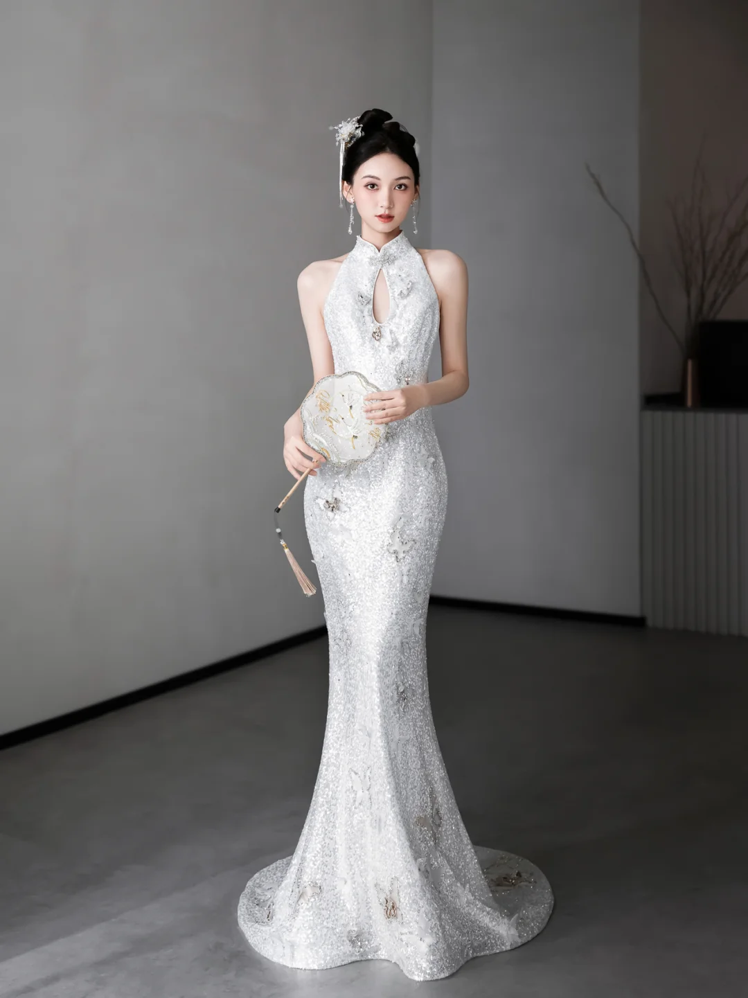 Timeless Mermaid White Halter Satin Tulle Sequin Long Wedding Dresses