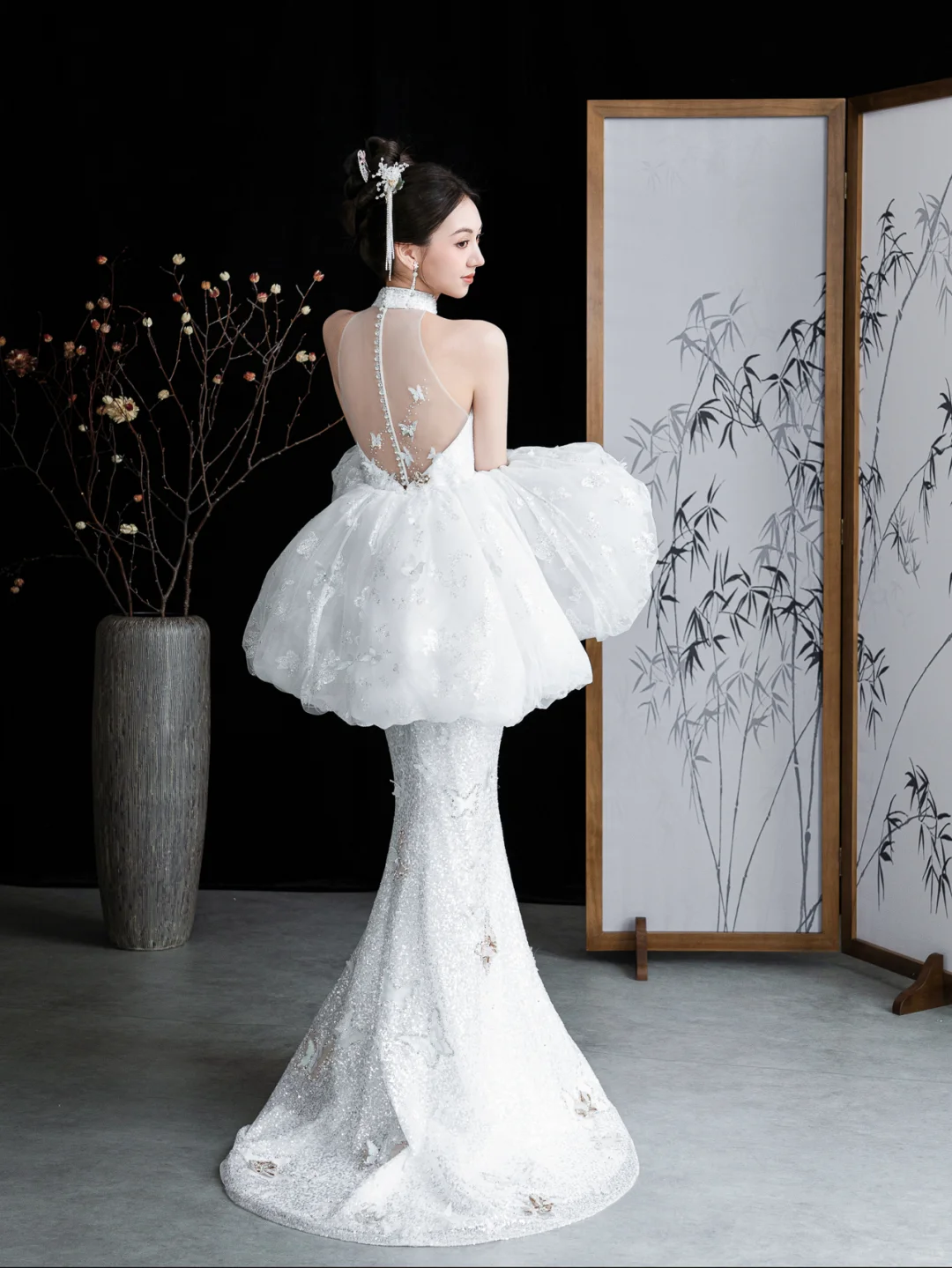 Timeless Mermaid White Halter Satin Tulle Sequin Long Wedding Dresses