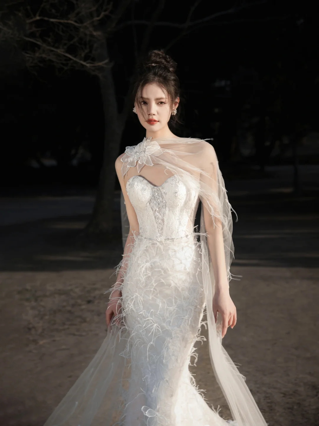 Dreamy Mermaid Strapless Tulle Lace Beaded Long Wedding Dresses