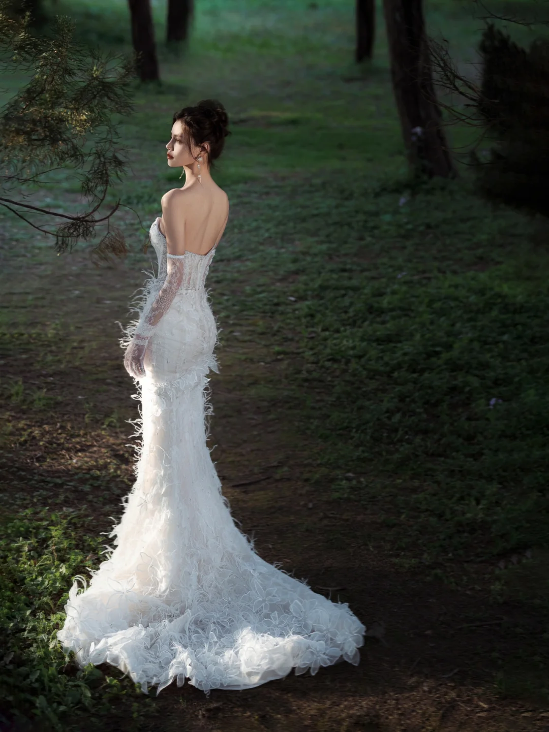 Dreamy Mermaid Strapless Tulle Lace Beaded Long Wedding Dresses