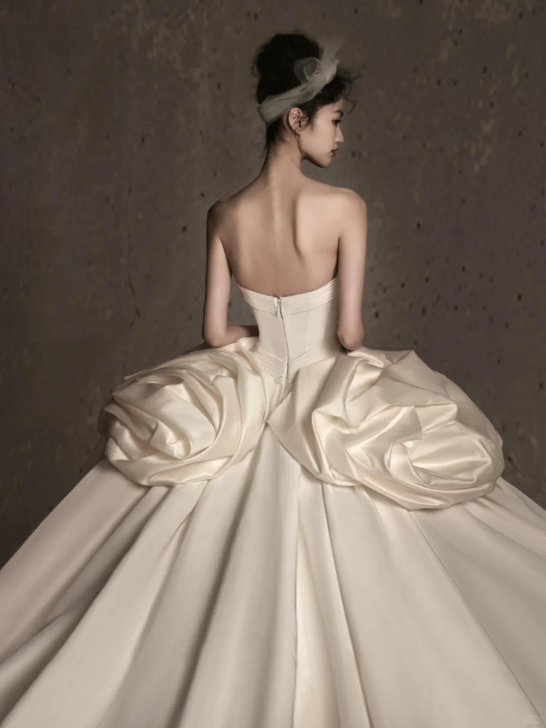 Elegant Ball Gown Strapless Satin Long Wedding Dresses