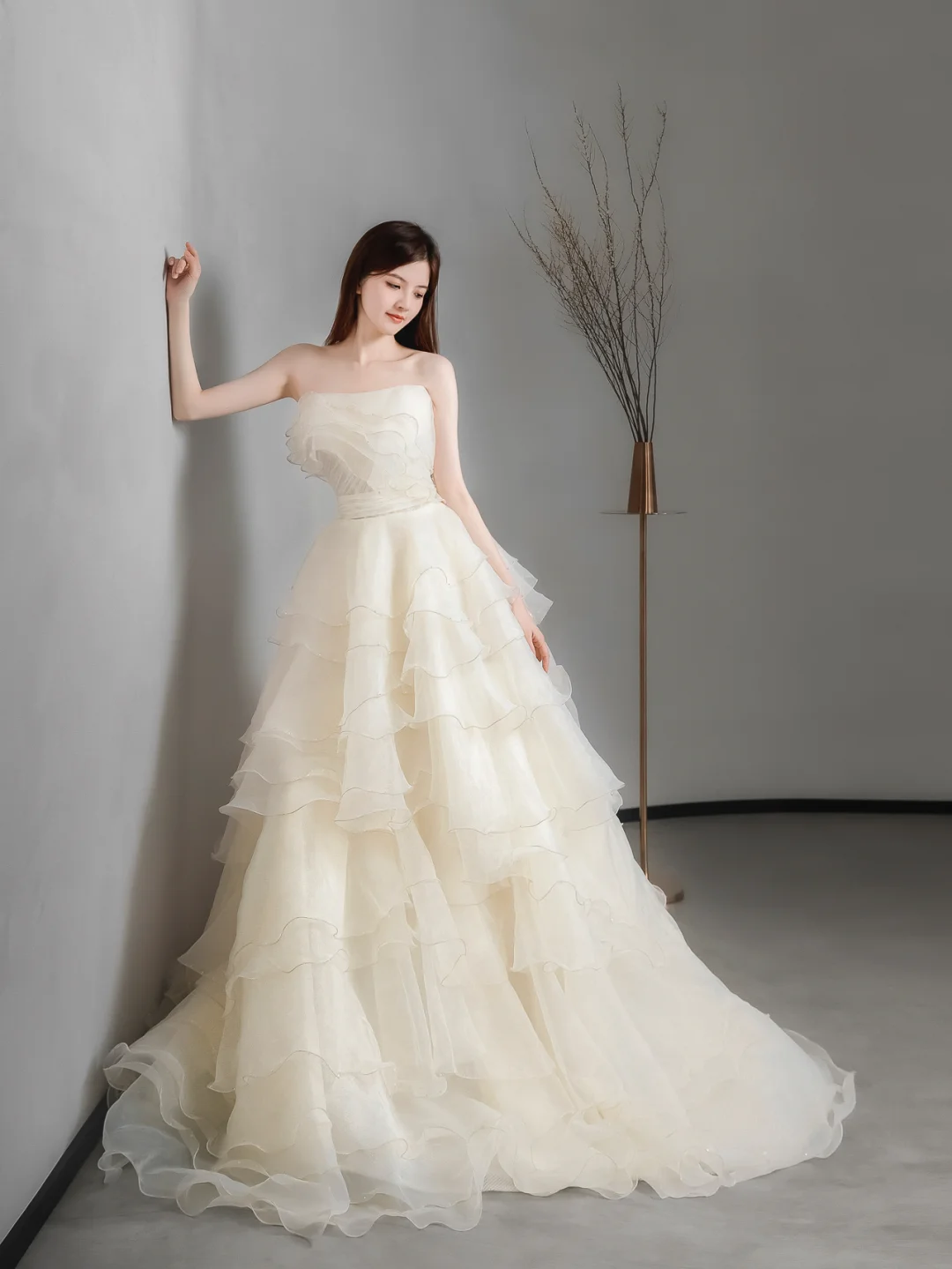 Pretty Ball Gown Strapless Chiffon Long Wedding Dresses
