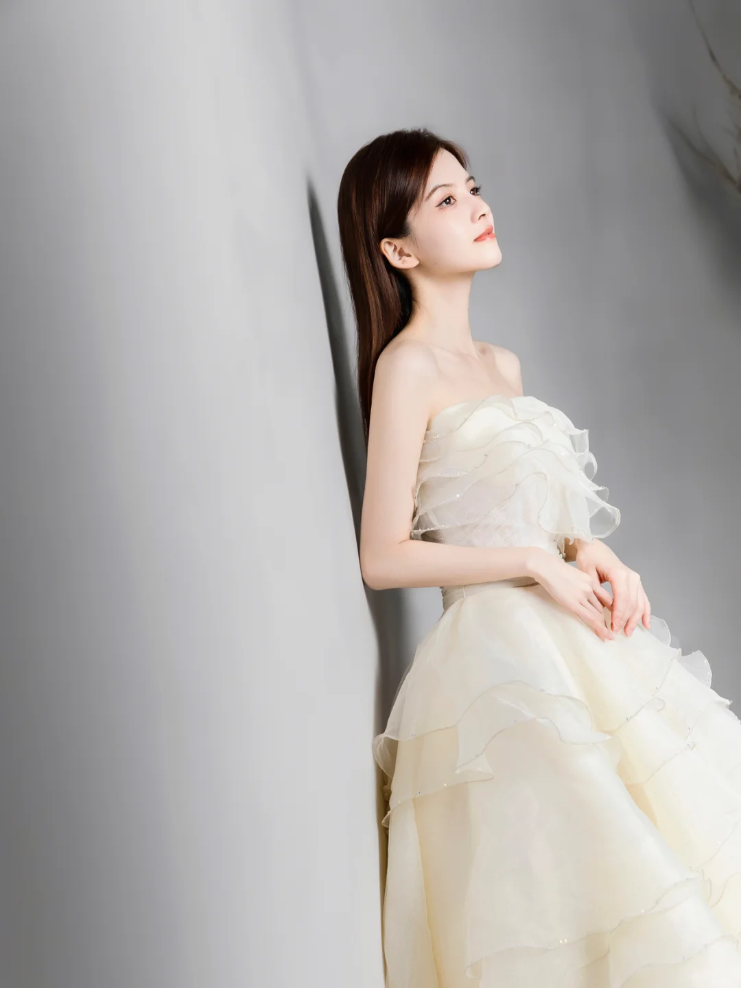 Pretty Ball Gown Strapless Chiffon Long Wedding Dresses