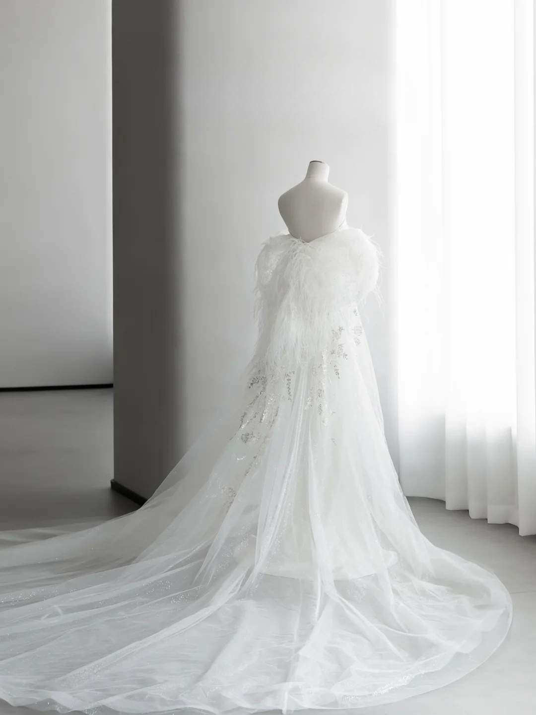 Dreamy White Mermaid Strapless Satin Tulle Sequin Beaded Long Wedding Dresses