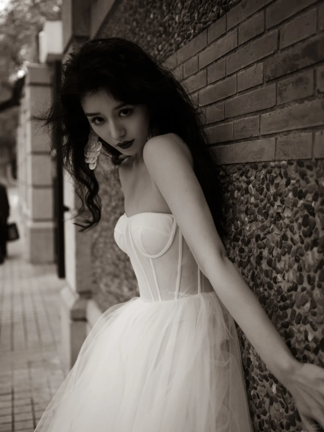 Elegant A Line Strapless Tulle Long Wedding Dresses