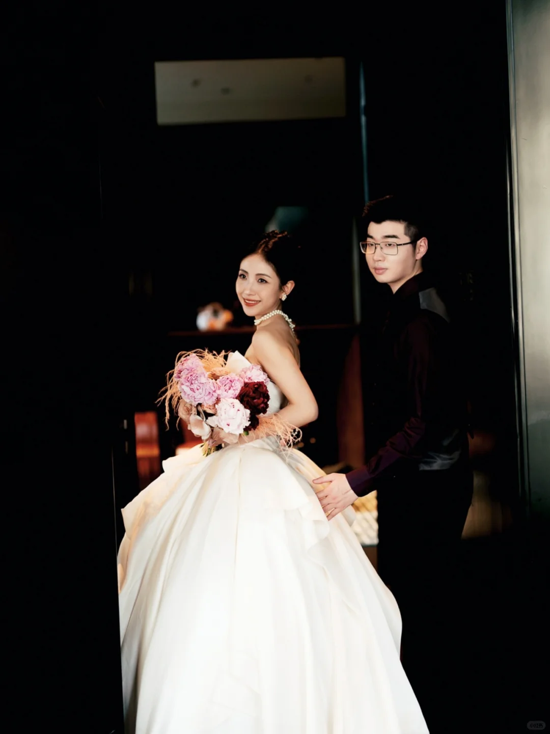 Elegant Ball Gown Strapless Satin Pleated Long Wedding Dresses