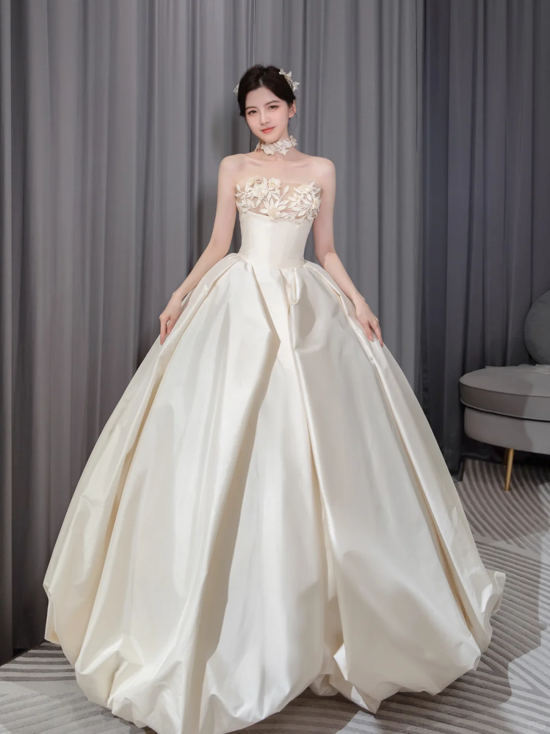 Unique Ball Gown Starpless Satin Applique Long Wedding Dresses