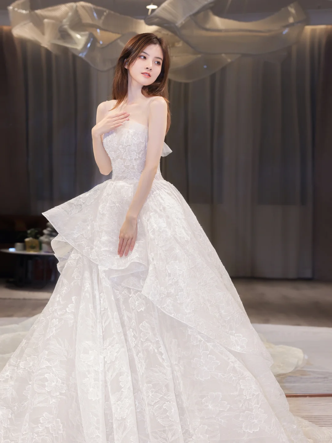 Dreamy Ball Gown Strapless Lace Long Wedding Dresses