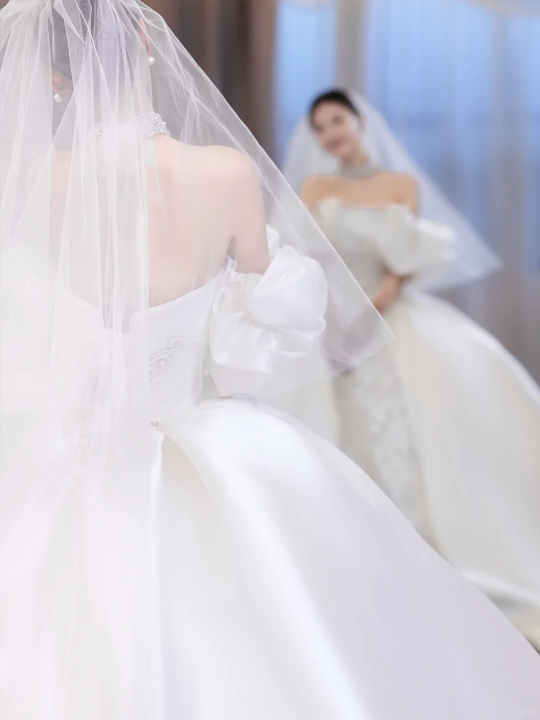Elegant Ball Gown Off The Shoulder Satin With Veil Long Wedding Dresses