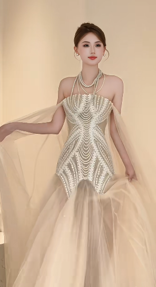 Chic Mermaid Strapless Tulle Lace Beaded Long Wedding Dresses