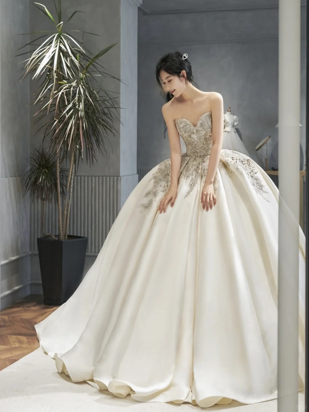 Timeless Ball Gown Sweetheart Satin Sequin Long Wedding Dresses