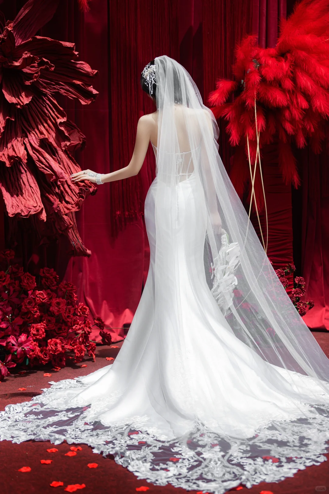 Dreamy Mermaid Strapless Satin With Veil Long Wedding Dresses
