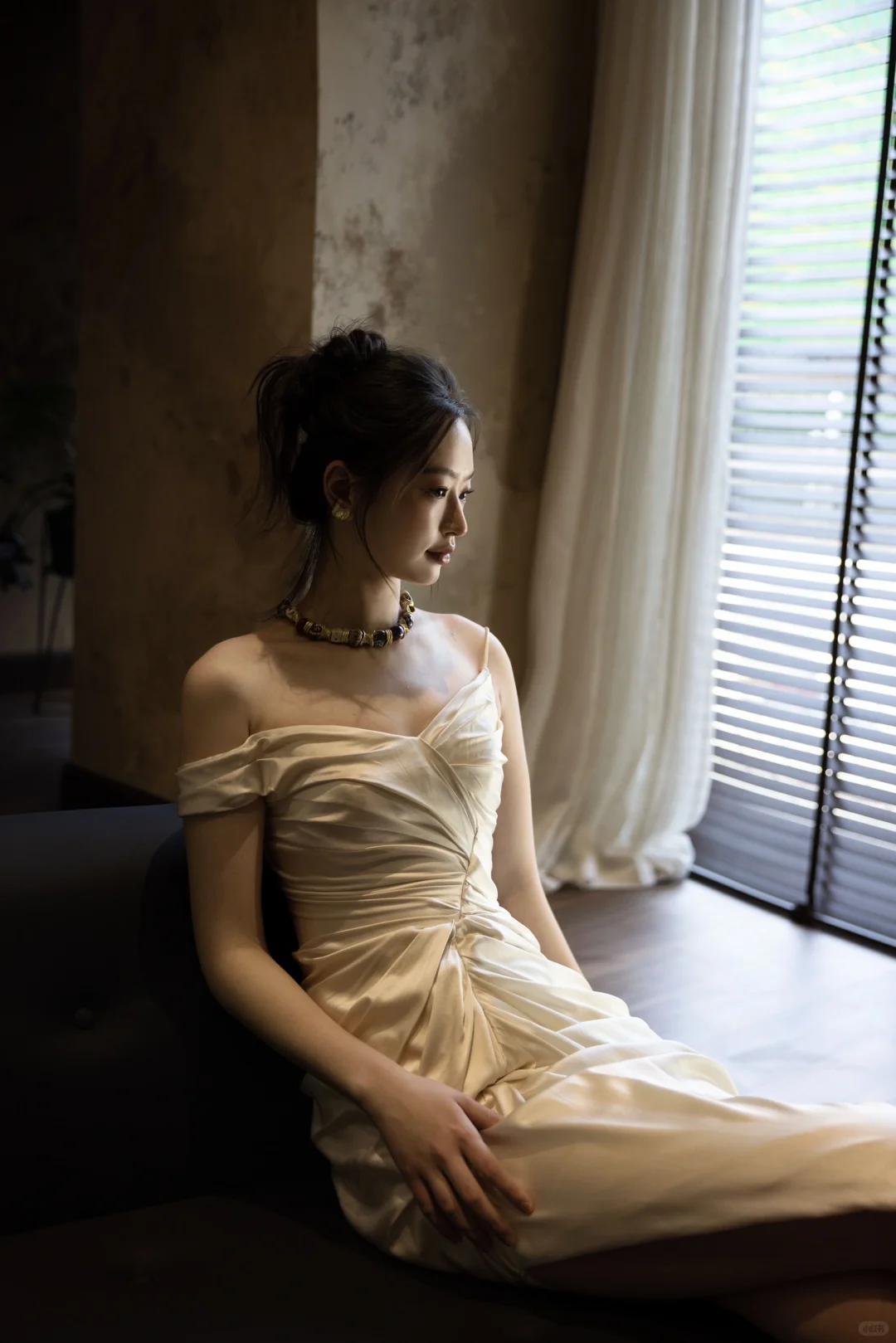 Chic Mermaid Spaghetti Straps Satin Pleated Long Wedding Dresses