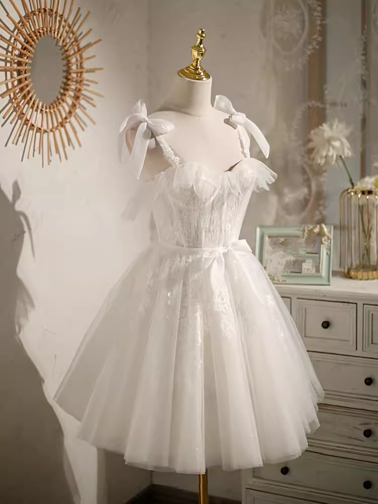 Elegant Ball Gown Straps Tulle Party Dress White Homecoming Dresses