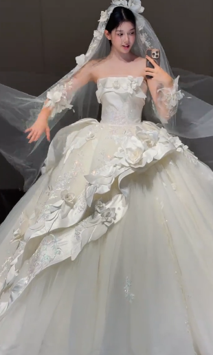 Gorgeous Ball Gown Strapless Satin Tulle Applique With Sleeves Veil Long Wedding Dresses