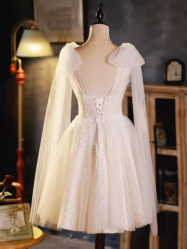 Elegant Ball Gown V Neckline Tulle Party Dress Lace White Homecoming Dresses