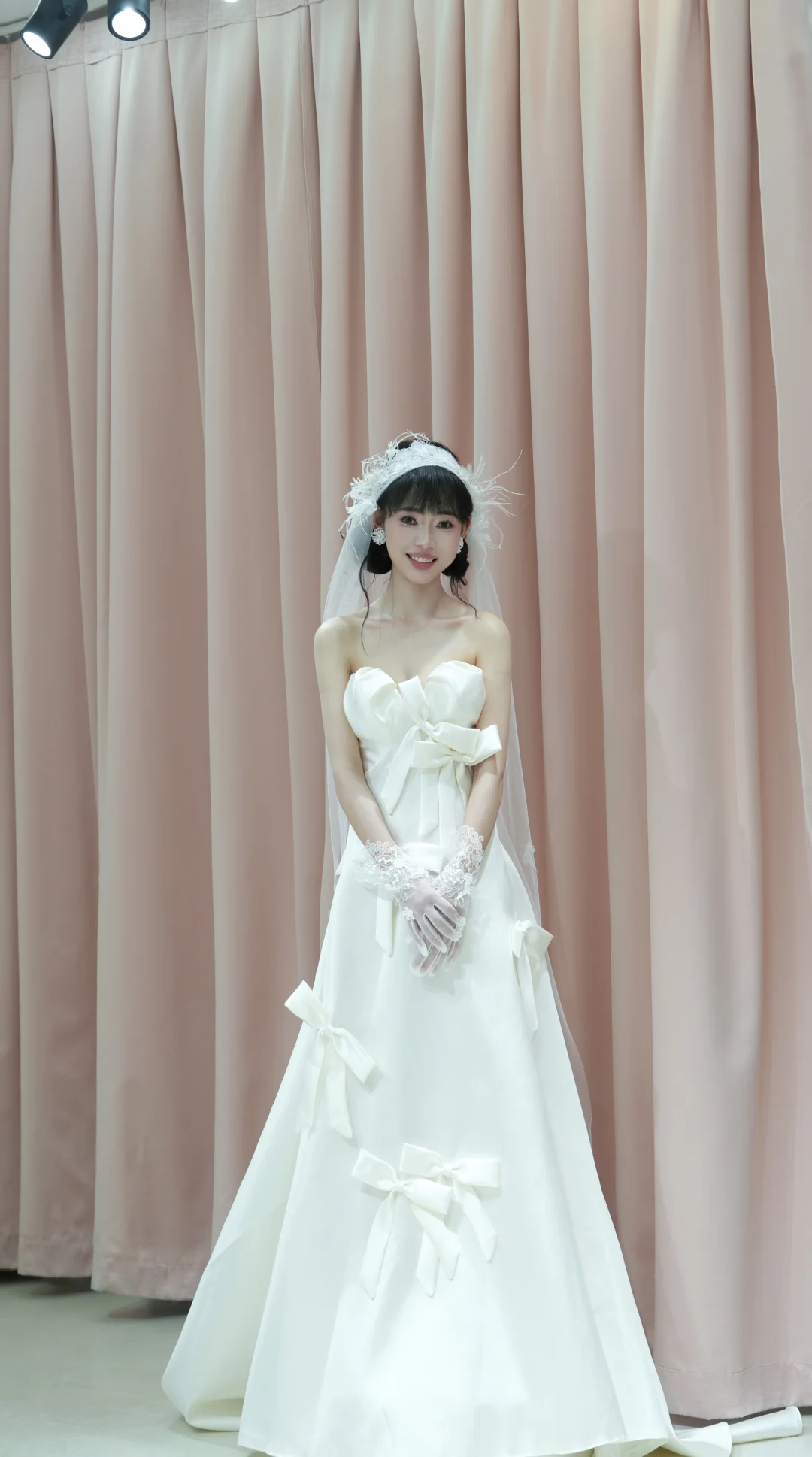 Princess A Line Strapless Satin Tulle Bow With Gloves Veil Long Wedding Dresses