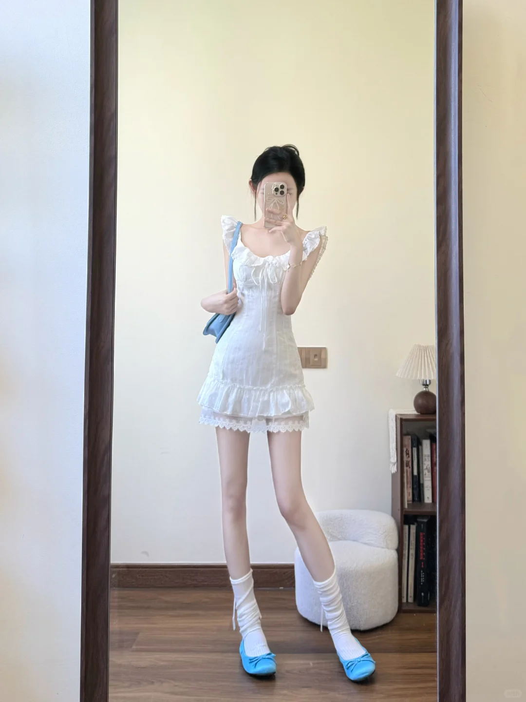 White Pretty A Line U Neck Satin Short Homecoming Dress 16th Birthday Outfits