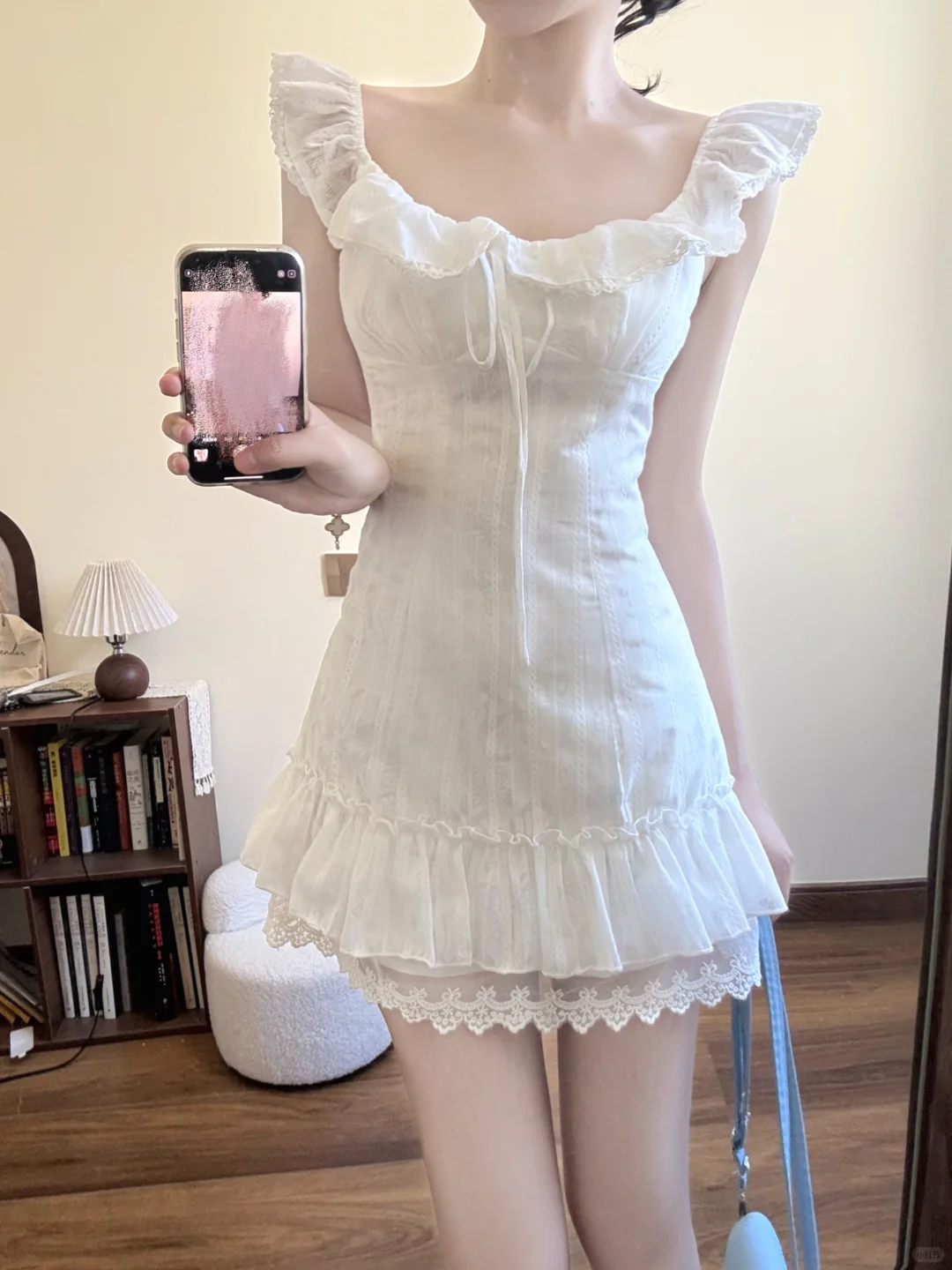 White Pretty A Line U Neck Satin Short Homecoming Dress 16th Birthday Outfits