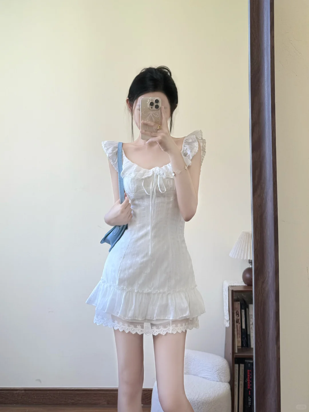 White Pretty A Line U Neck Satin Short Homecoming Dress 16th Birthday Outfits