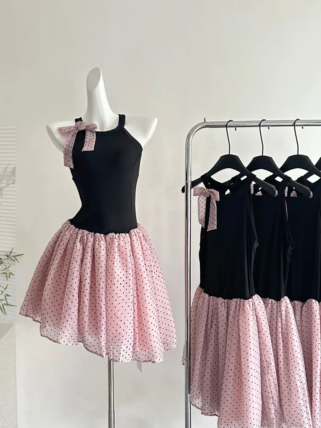Chic 19th A Line Halter Satin Chiffon Polka Dots Short Homecoming Dress Birthday Outfits
