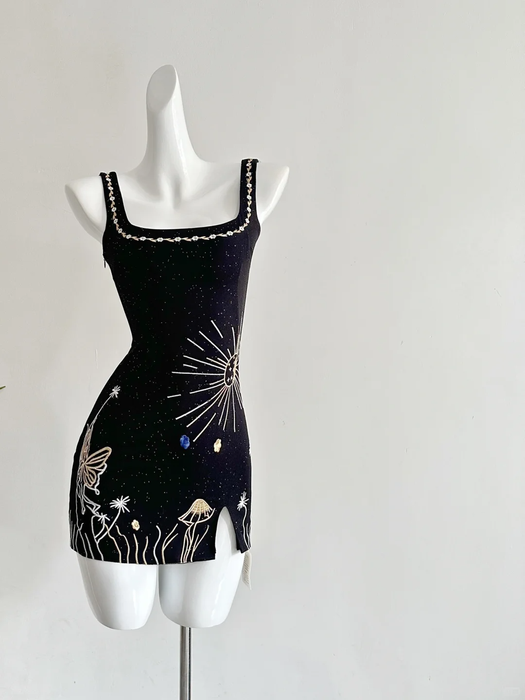 Charming Mermaid Square Satin Sequin Beads Short Homecoming Dress 22th Birthday Outfits