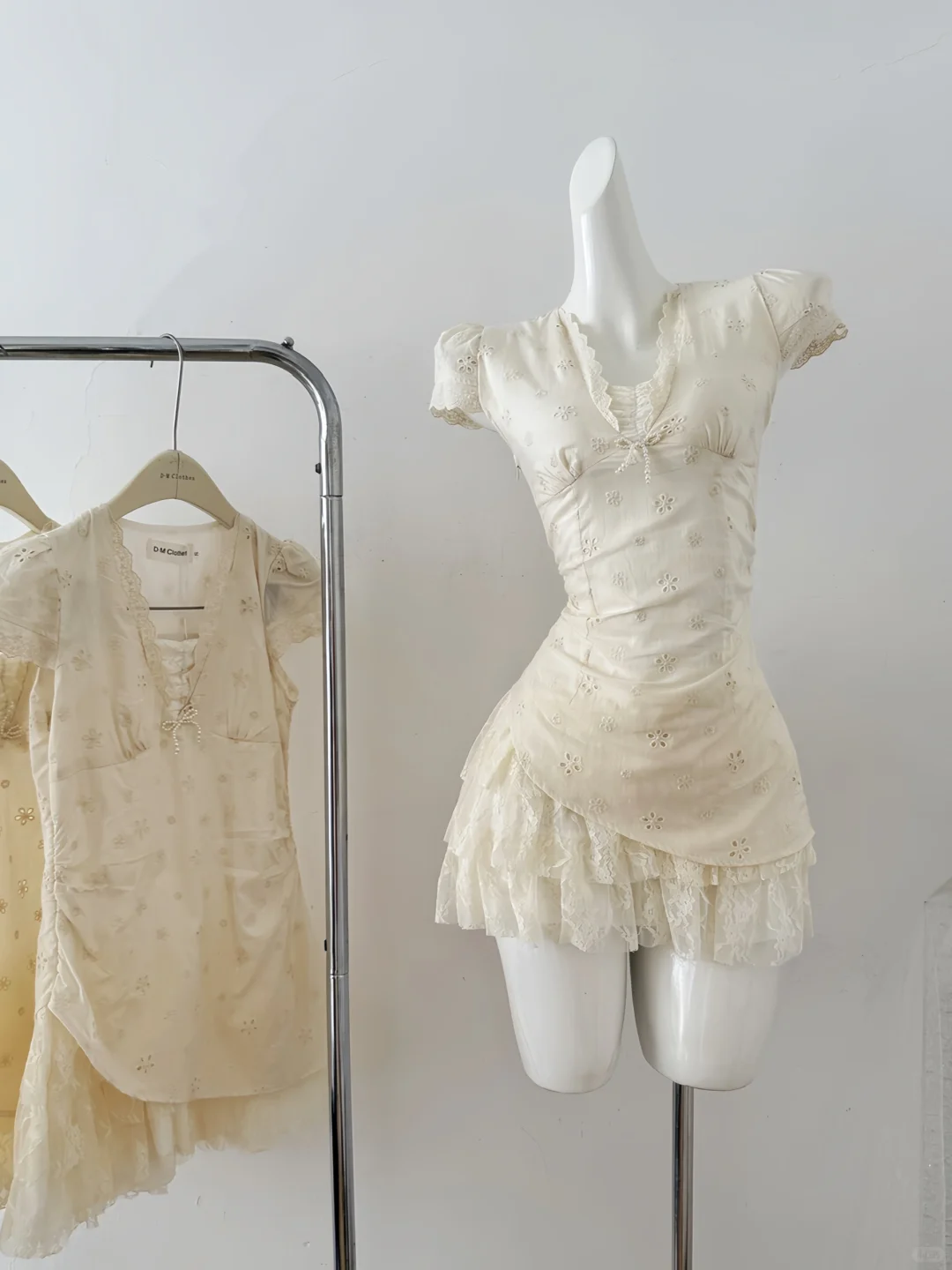 Pretty 18th A Line Satin Lace Short Sleeves Short Homecoming Dress Birthday Outfits