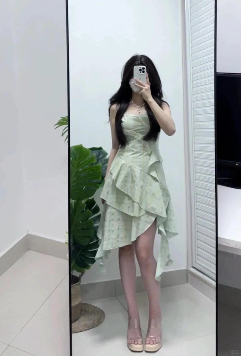 Pretty A Line Spaghetti Straps Satin Ruffles Short Homecoming Dress 17th Birthday Outfits