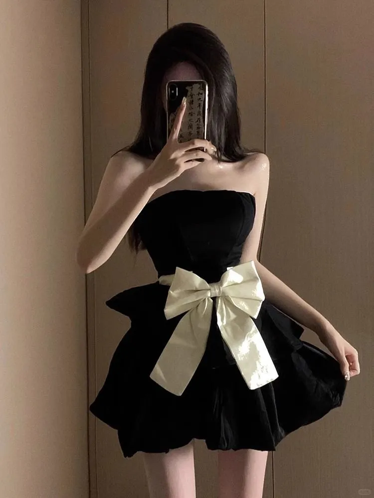 Black A Line Strapless Satin With Bow Short Homecoming Dress 17th Birthday Outfits