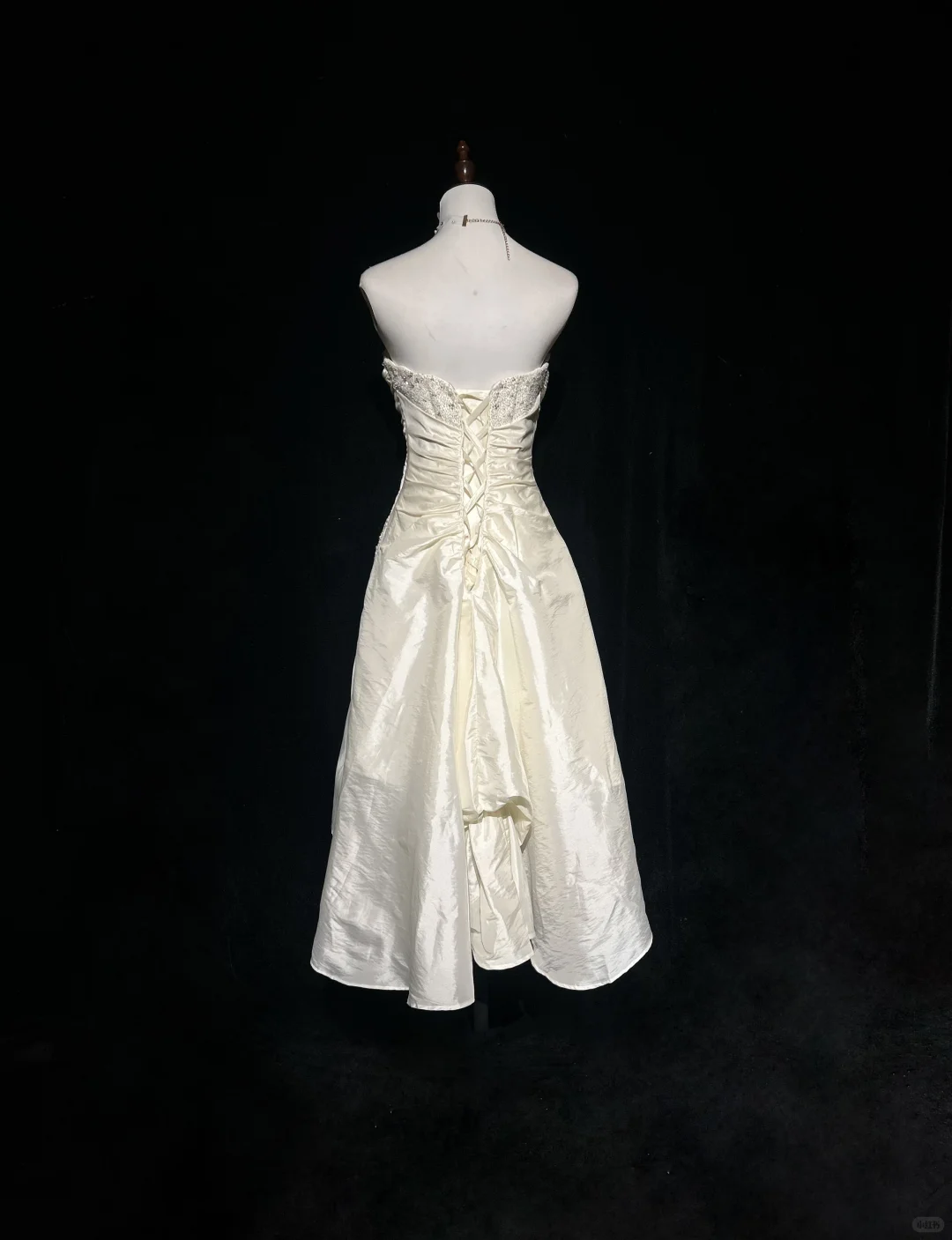 Classy A Line Strapless Satin Beads Pleated Short Homecoming Dress 19th Birthday Outfits