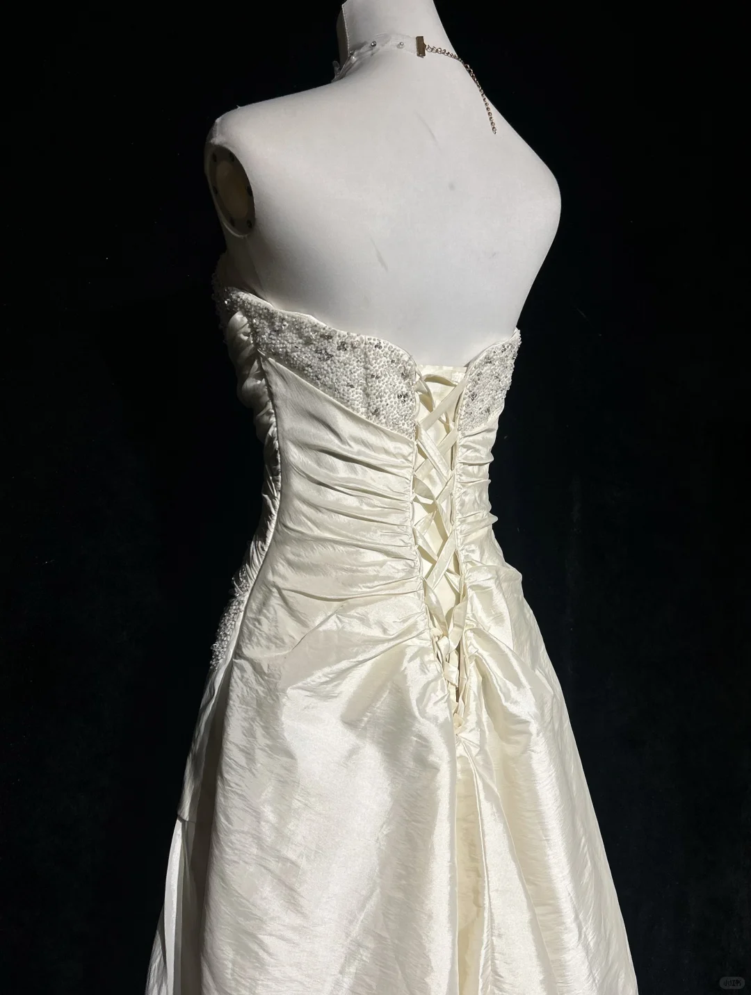 Classy A Line Strapless Satin Beads Pleated Short Homecoming Dress 19th Birthday Outfits