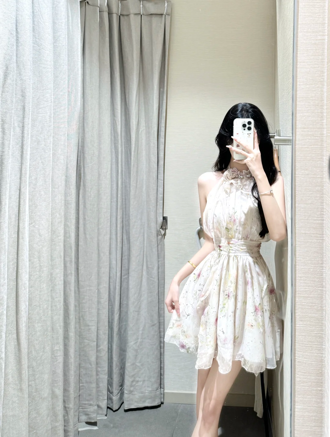 Classy A Line Halter Satin Short Homecoming Dress 20th Birthday Outfits