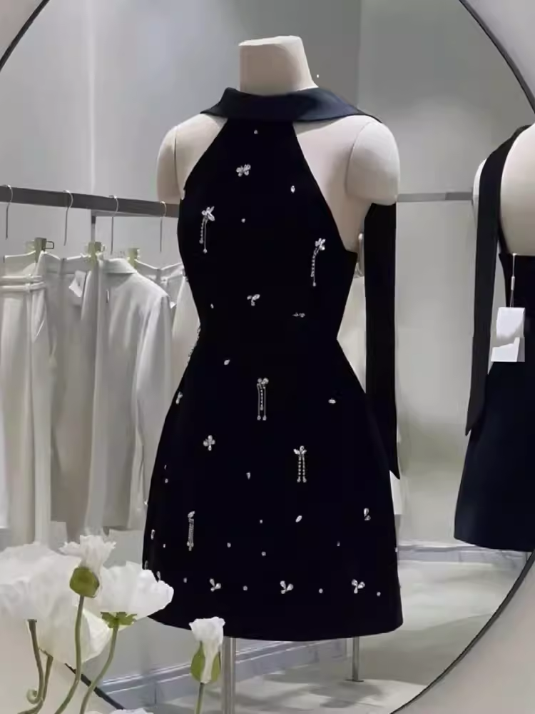 Simple A Line Scoop Neckline Short Birthday Dress Black Homecoming Dresses