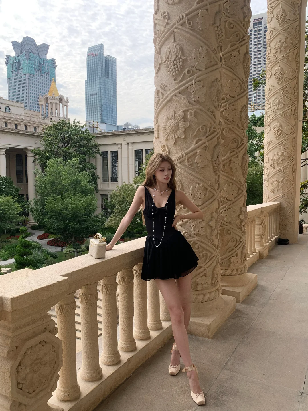 Classy A Line V Neck Black Satin Chiffon Short Homecoming Dress 20th Birthday Outfits