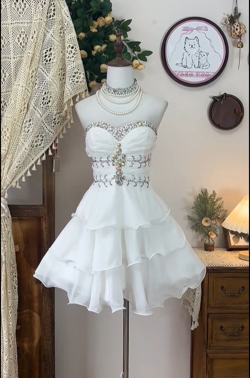 Pretty 17th White A Line Sweetheart Chiffon Beads Short Homecoming Dress Birthday Outfits
