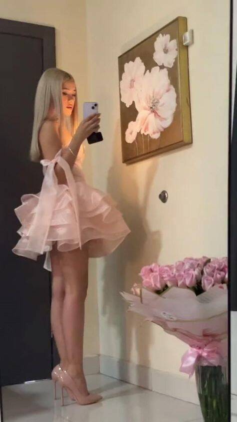 Sweet Ball Gown Off The Shoulder Satin Short Homecoming Dress 18th Birthday Outfits