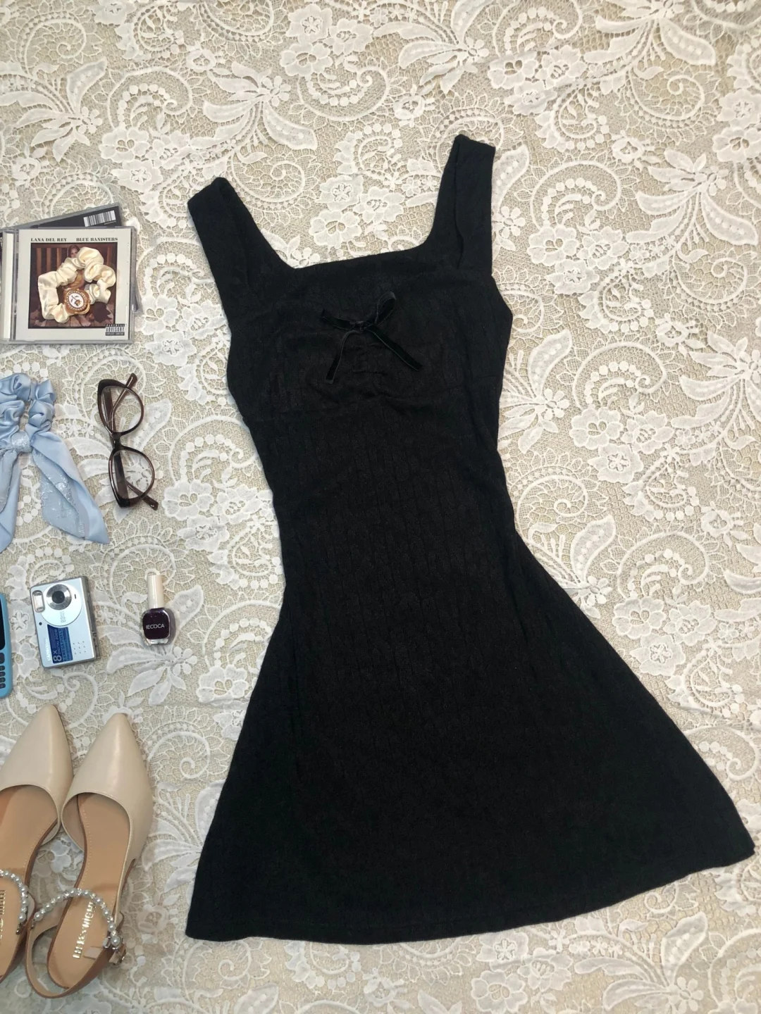 Eelgant A Line Square Black Satin Bow Short Homecoming Dress 18th Birthday Outfits